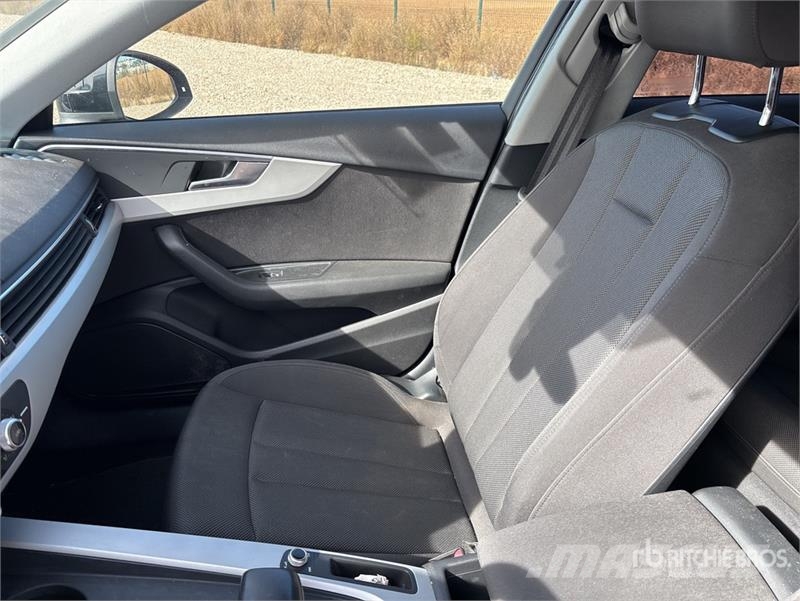 Audi A4 سيارات