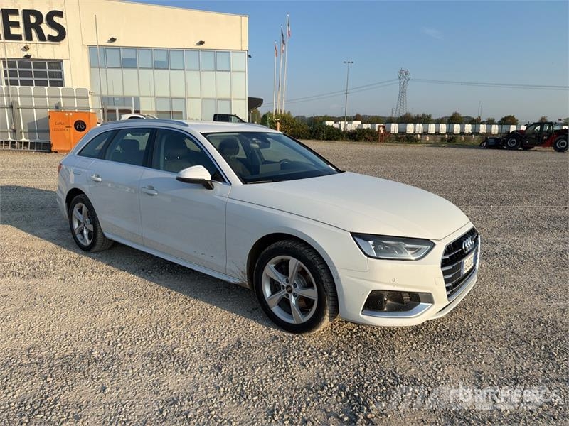 Audi A4 Automobily