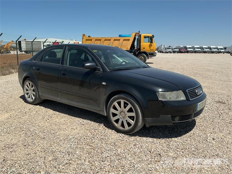 Audi A4 1.9TDI Automobile Carros