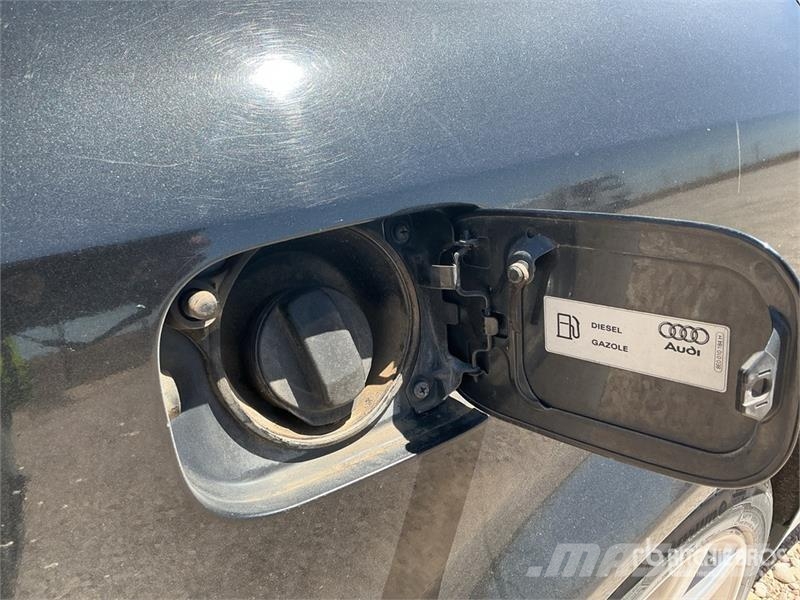 Audi A4 1.9TDI Automobile Carros