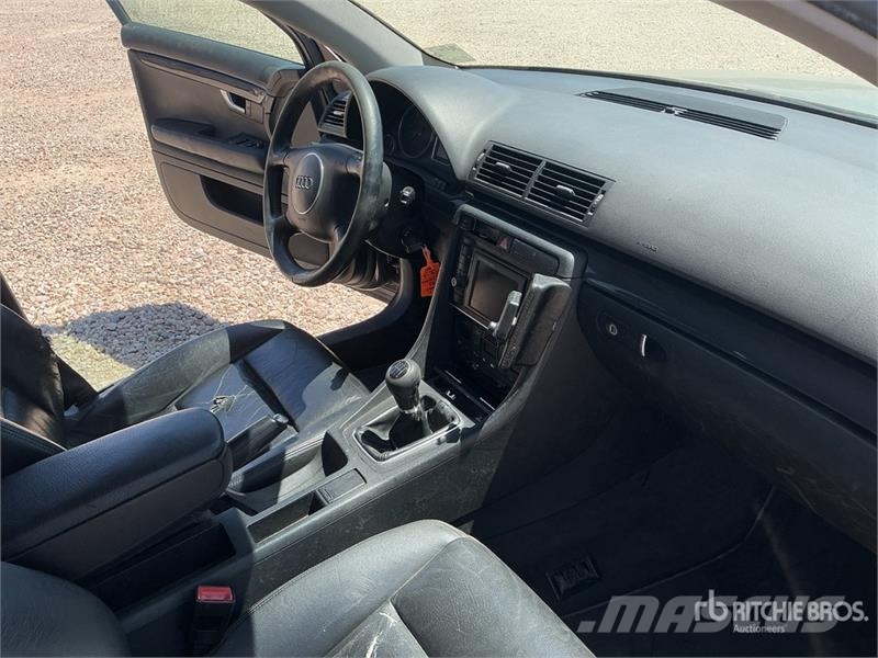 Audi A4 1.9TDI Automobile Carros