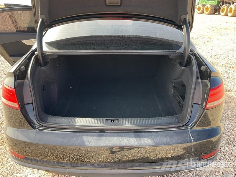 Audi A4 35TFSI Automobile Carros Ligeiros