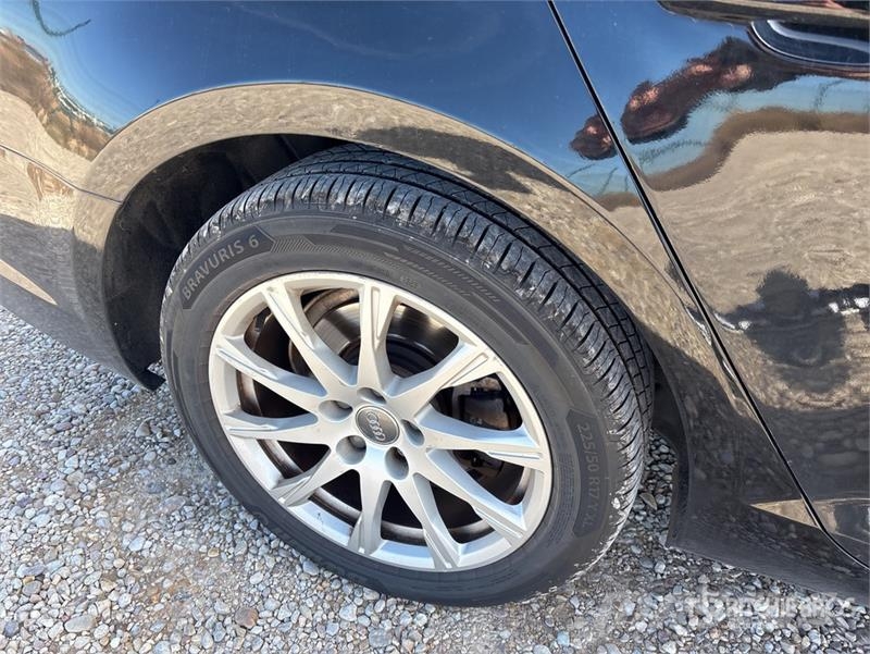Audi A4 35TFSI Automobile Carros Ligeiros