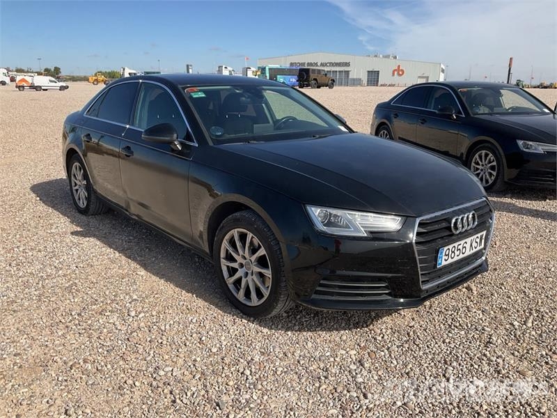 Audi A4 35TFSI Automobile Carros Ligeiros