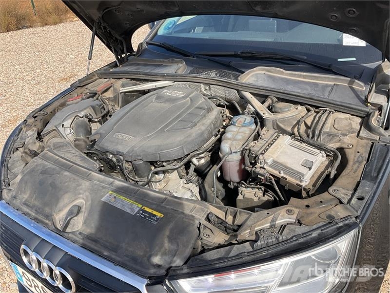 Audi A4 35TFSI Automobile Carros Ligeiros