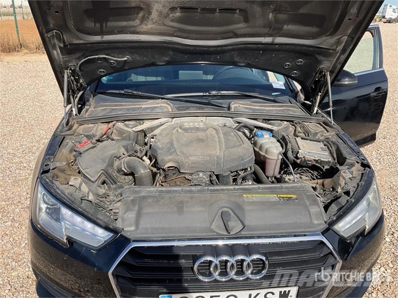 Audi A4 35TFSI Automobile Carros Ligeiros
