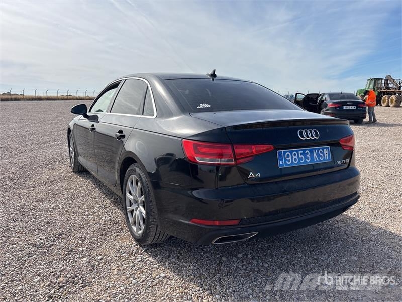 Audi A4 35TFSI Automobile Carros Ligeiros