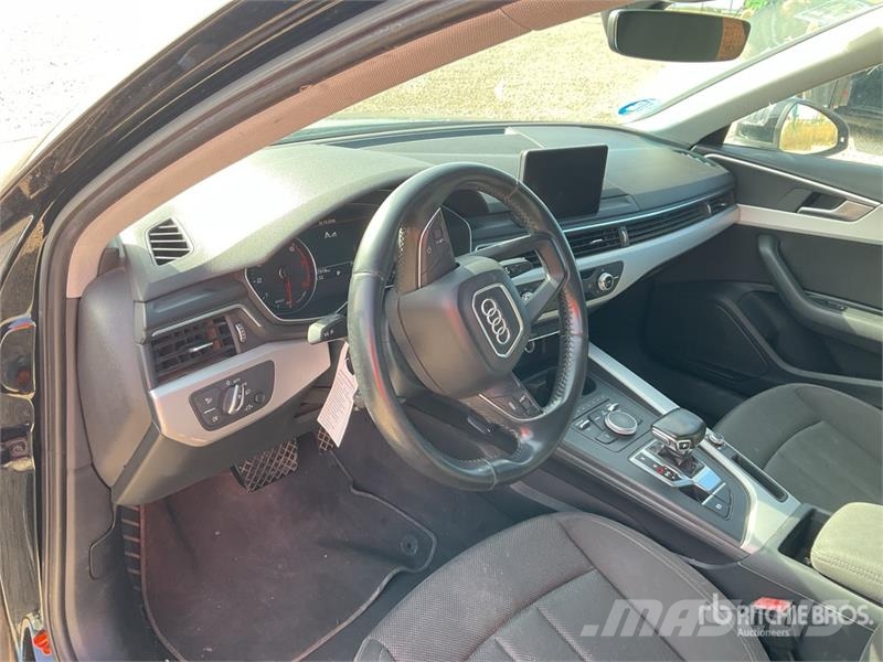 Audi A4 35TFSI Automobile Carros Ligeiros