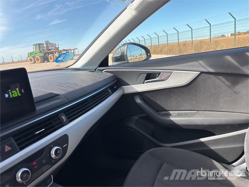 Audi A4 35TFSI Automobile Carros Ligeiros