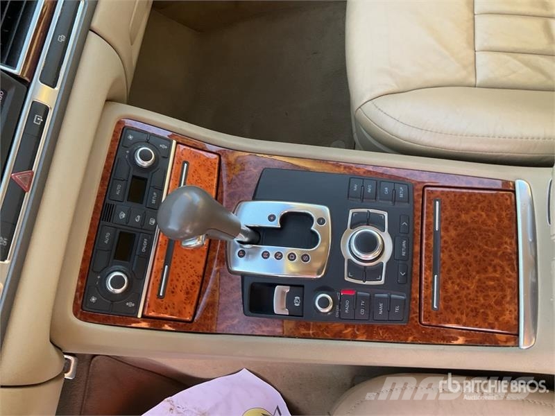 Audi A8 Carros