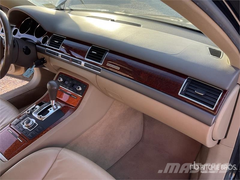 Audi A8 Carros