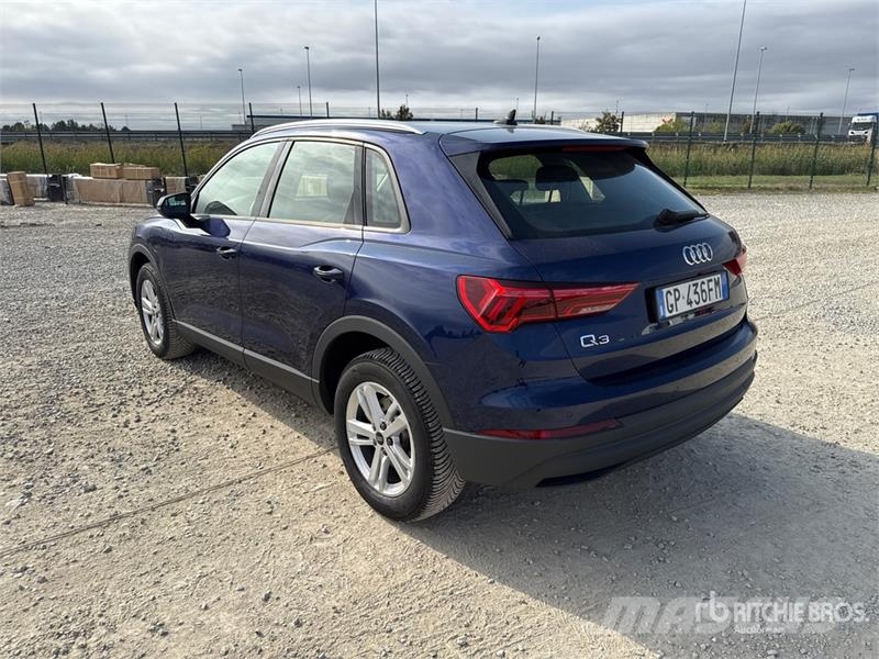Audi Q3 Plug-In Hybrid 45 TFSI E S TRONIC BUSINESS SUV Αυτοκίνητα