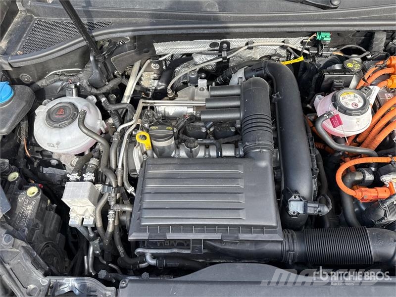 Audi Q3 Plug-In Hybrid 45 TFSI E S TRONIC BUSINESS SUV Αυτοκίνητα