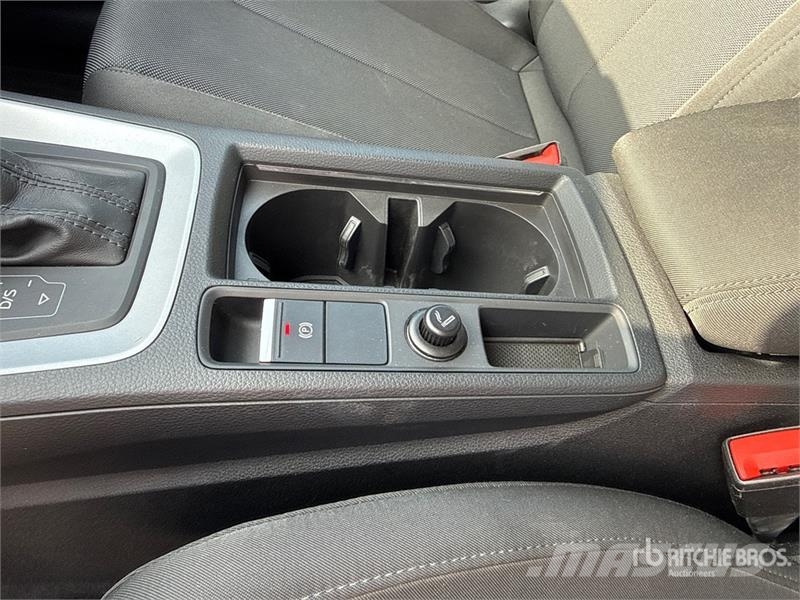 Audi Q3 Plug-In Hybrid 45 TFSI E S TRONIC BUSINESS SUV Αυτοκίνητα
