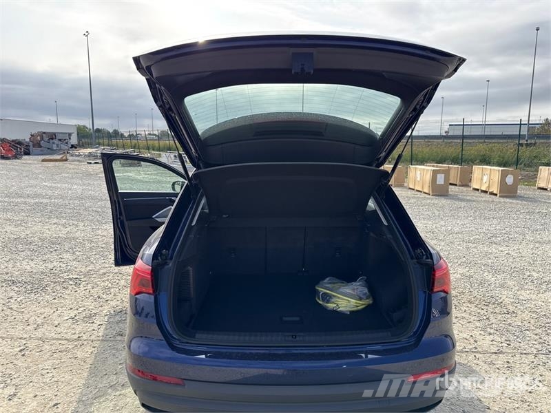 Audi Q3 Plug-In Hybrid 45 TFSI E S TRONIC BUSINESS SUV Αυτοκίνητα