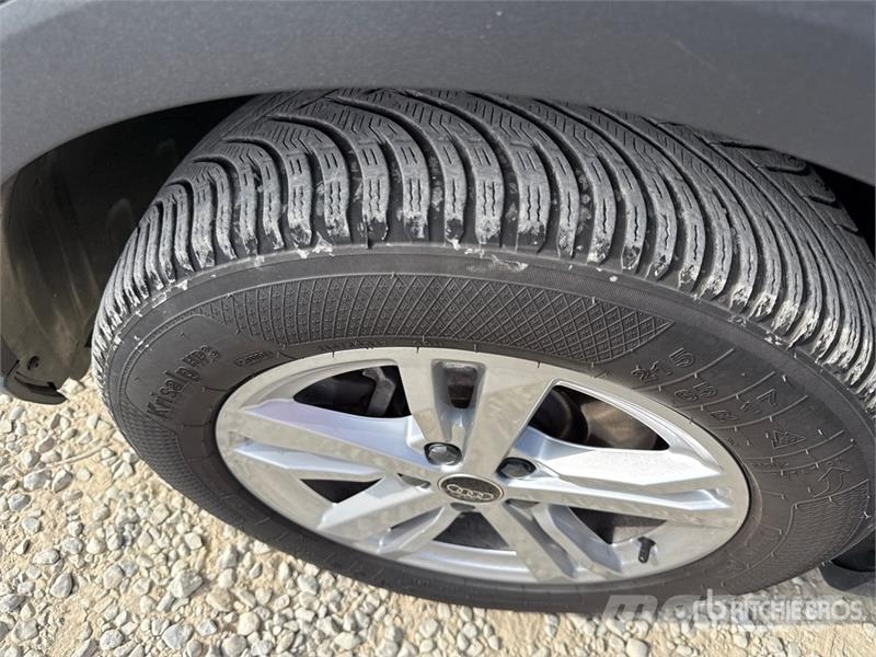 Audi Q3 Plug-In Hybrid 45 TFSI E S TRONIC BUSINESS SUV Αυτοκίνητα