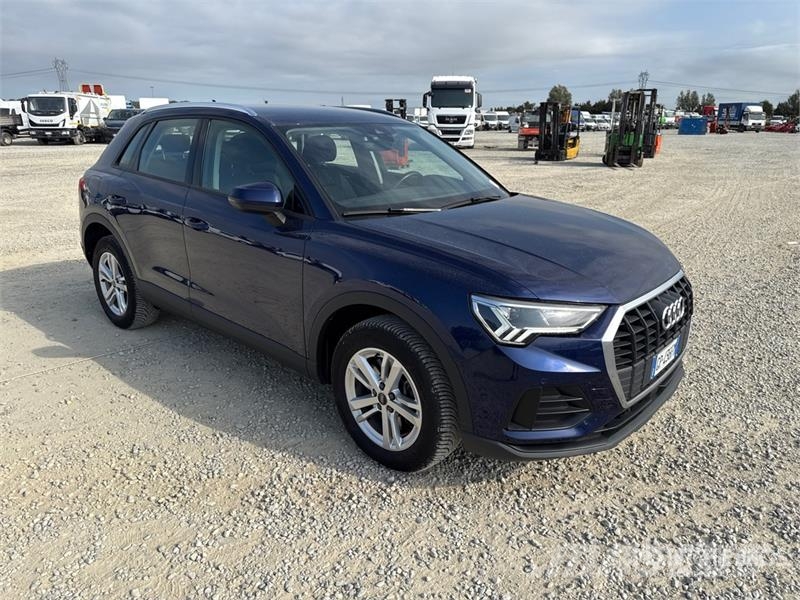 Audi Q3 Plug-In Hybrid 45 TFSI E S TRONIC BUSINESS SUV Αυτοκίνητα