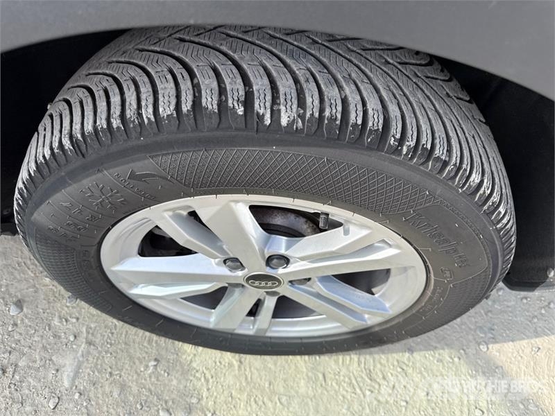 Audi Q3 Plug-In Hybrid 45 TFSI E S TRONIC BUSINESS SUV Αυτοκίνητα