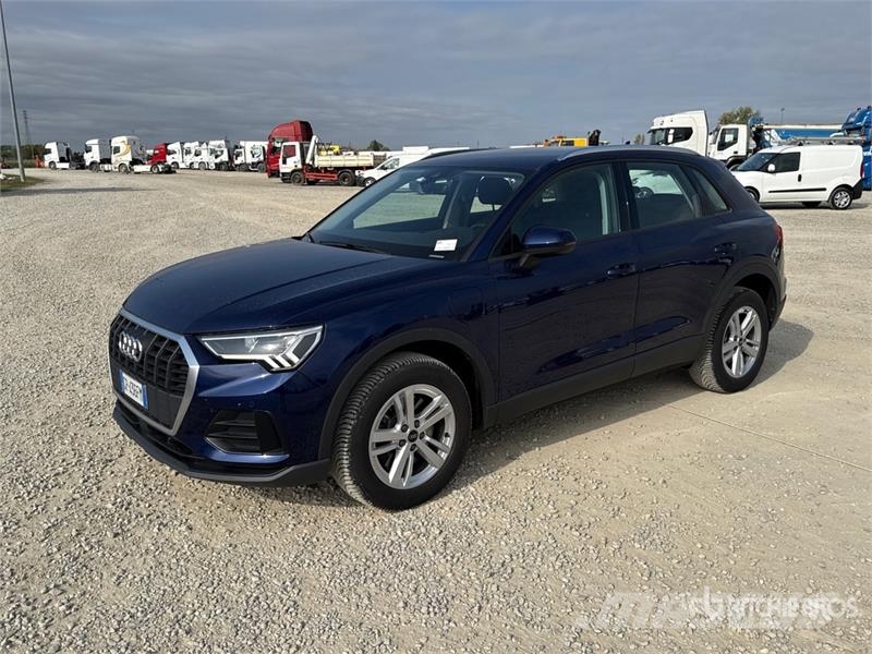 Audi Q3 Plug-In Hybrid 45 TFSI E S TRONIC BUSINESS SUV Αυτοκίνητα