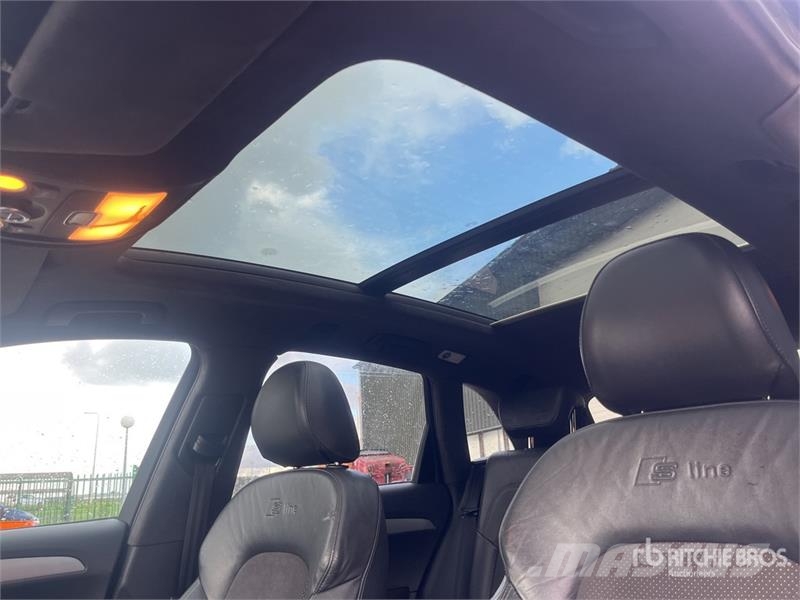 Audi Q5 S-Line AWD SUV Avtomobili