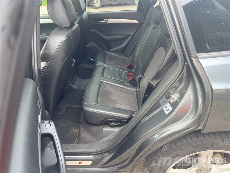 Audi Q5 S-Line AWD SUV Avtomobili