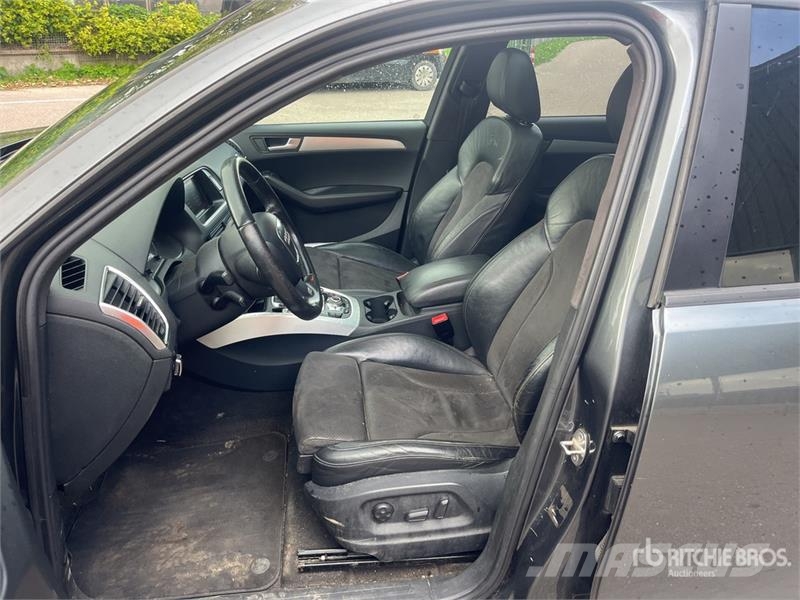 Audi Q5 S-Line AWD SUV Avtomobili