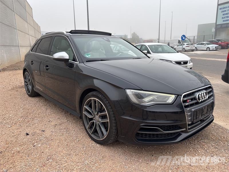 Audi S3 Automobile Автомобілі