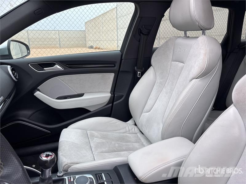 Audi S3 Automobile Автомобілі