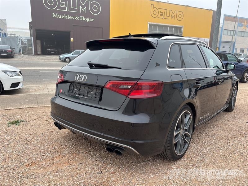 Audi S3 Automobile Автомобілі