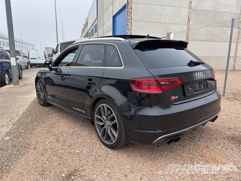 Audi S3 Automobile Автомобілі