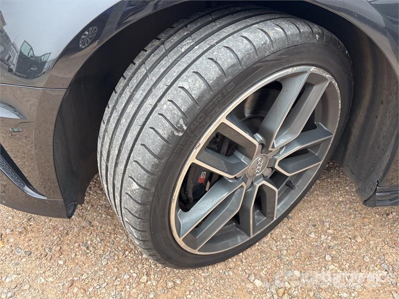 Audi S3 Automobile Автомобілі