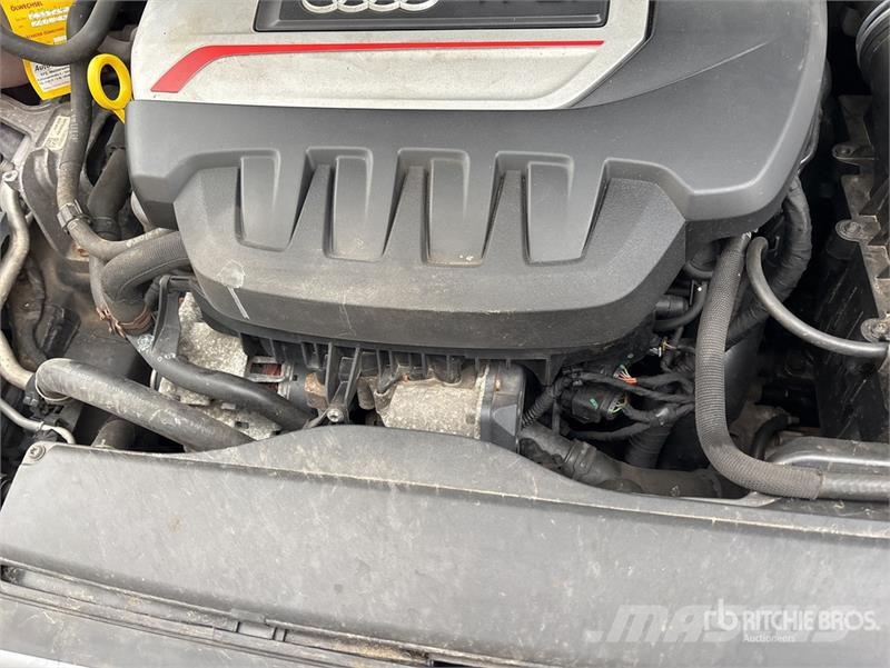 Audi S3 Automobile Автомобілі