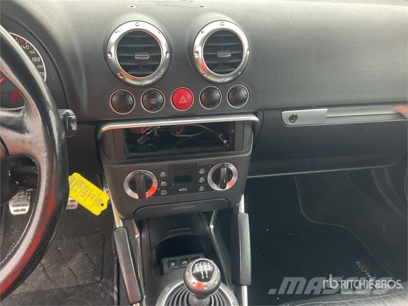 Audi TT Coupe AWD Gasoline Automobile Automobili