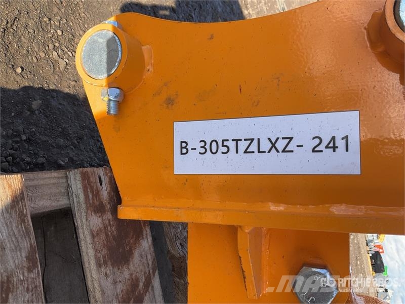  Auger Attachment مثاقيب