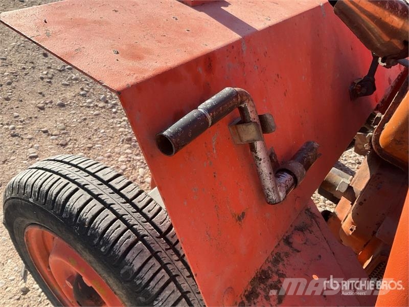 Ausa 150D Dumper Странични самосвали