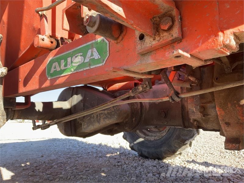 Ausa 150D Dumper Странични самосвали