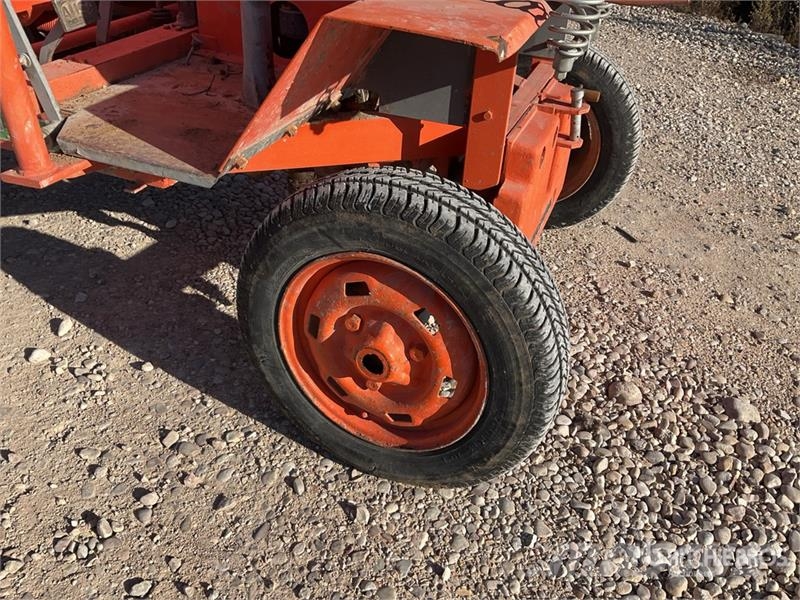 Ausa 150D Dumper Странични самосвали