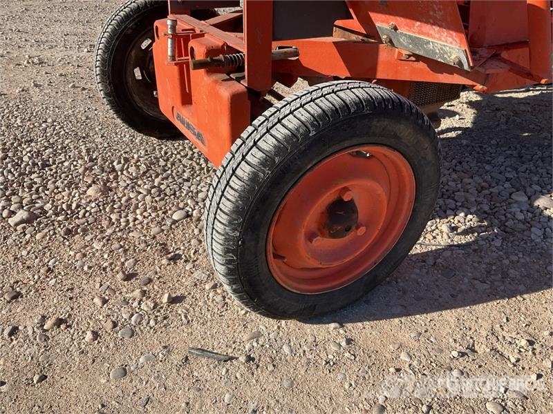 Ausa 150D Dumper Странични самосвали