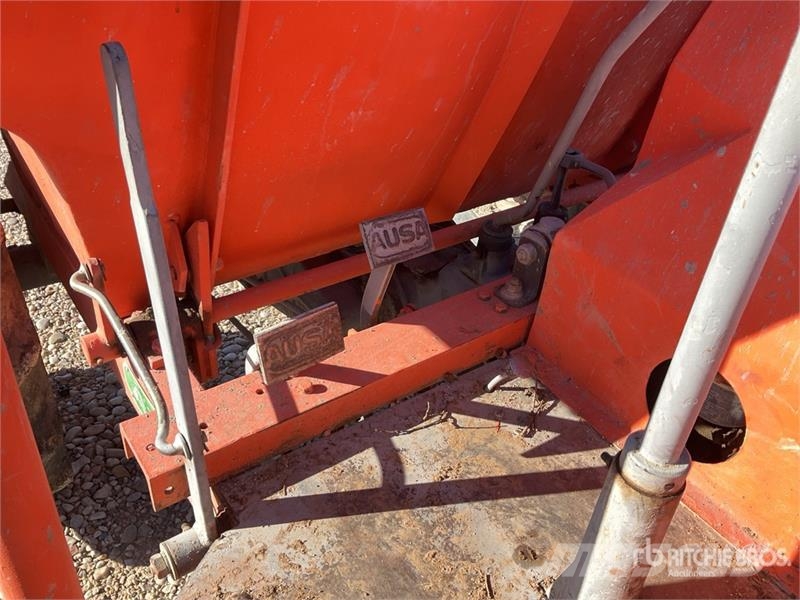 Ausa 150D Dumper Странични самосвали