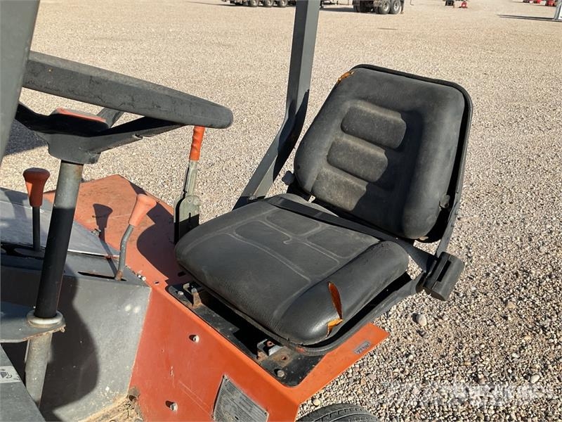 Ausa 150DH 4x2 Dumper (Inoperable) عربات نقل قلابة للمواقع