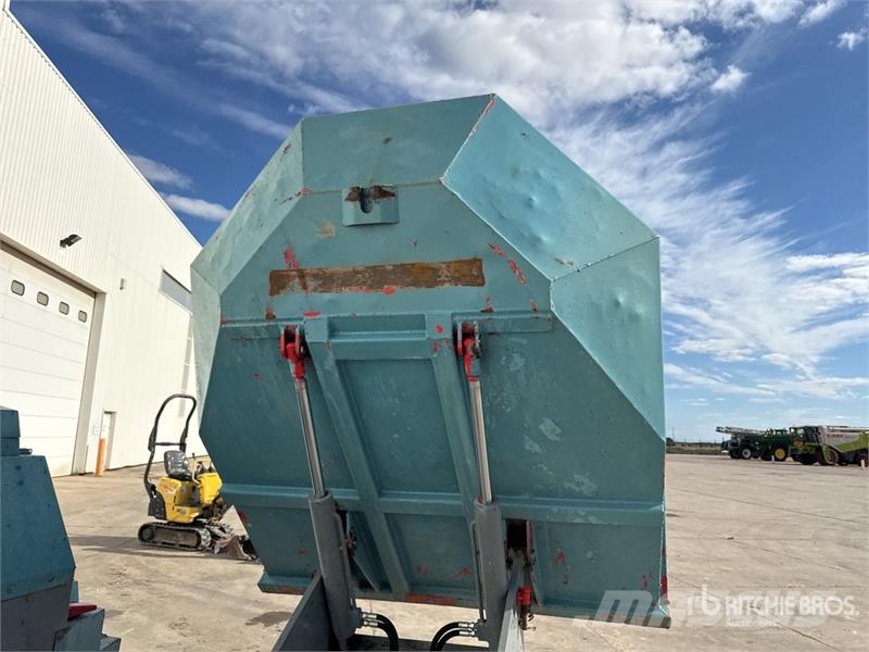 Ausa 350 AHG Dumpers de site