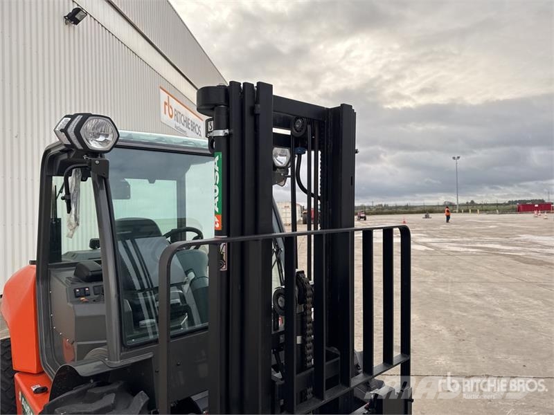 Ausa C 251 H X4 S3 1600 kg 4x4 Rough Terrain Forklift ( Terrängtruck