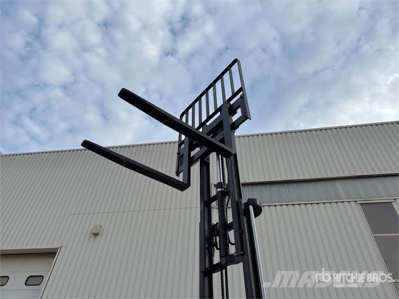 Ausa C 251 H X4 S3 1600 kg 4x4 Rough Terrain Forklift ( Terrängtruck