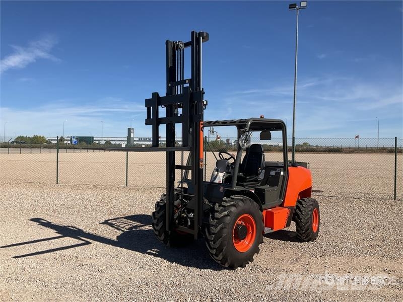 Ausa C251H 4x4 Rough Terrain Forklift (Unused) Montacargas todo terreno