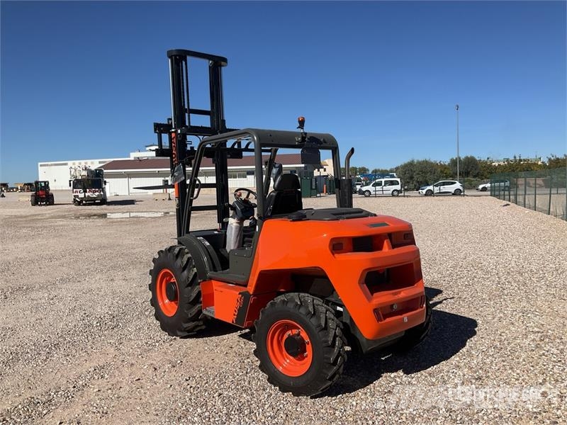 Ausa C251H 4x4 Rough Terrain Forklift (Unused) Montacargas todo terreno