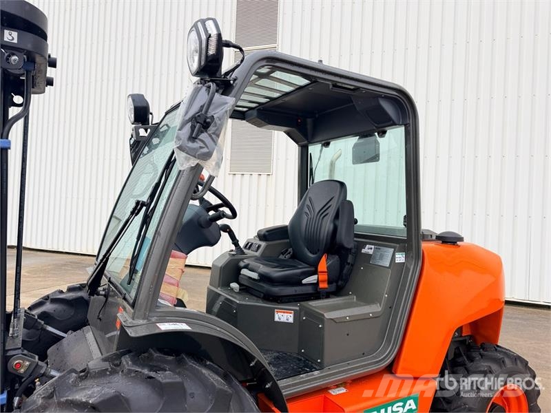 Ausa C251HX4 2500 kg 4x4 Rough Terrain Forklift (Unused شاحنات الطرق الوعرة
