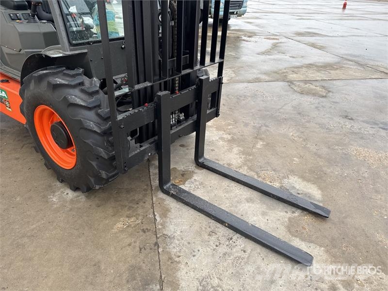 Ausa C251HX4 2500 kg 4x4 Rough Terrain Forklift (Unused Камиони за херавни местности