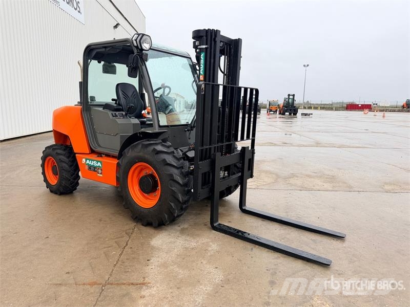 Ausa C251HX4 2500 kg 4x4 Rough Terrain Forklift (Unused شاحنات الطرق الوعرة