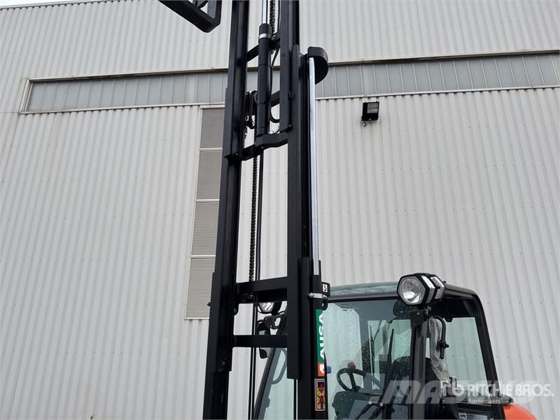 Ausa C251HX4 2500 kg 4x4 Rough Terrain Forklift (Unused شاحنات الطرق الوعرة
