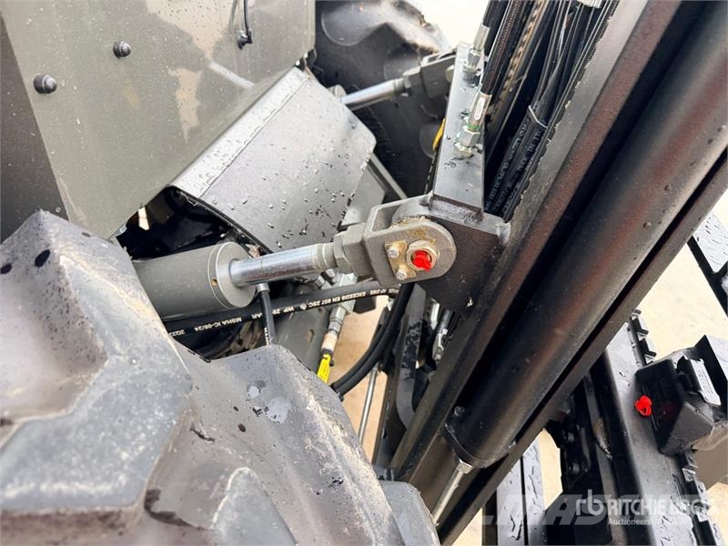 Ausa C251HX4 2500 kg 4x4 Rough Terrain Forklift (Unused شاحنات الطرق الوعرة